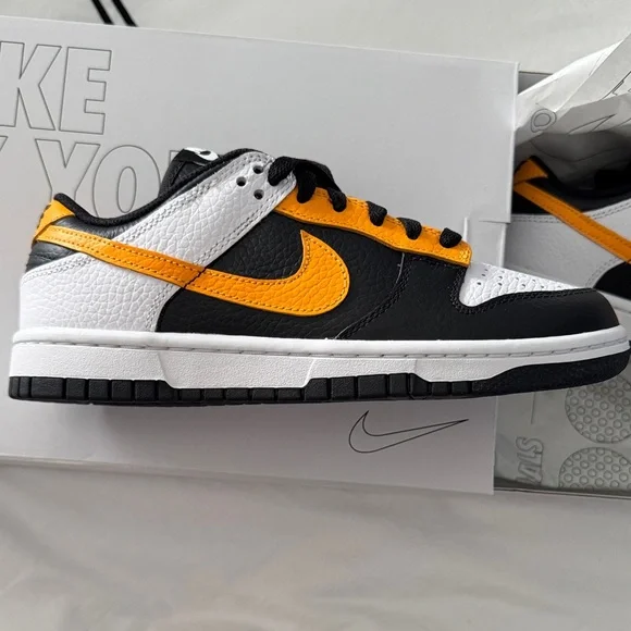 Nike Dunk Low Sneakers NEW - Picture 3 of 8